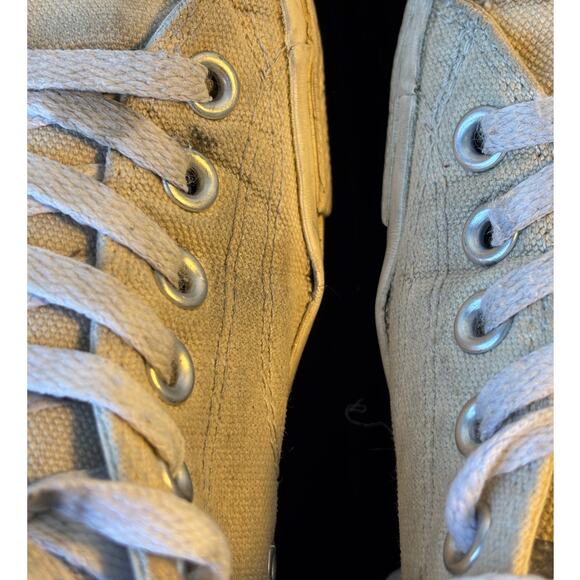 Comme des Garçons play x Converse Play Heart Low Tops Men's 9 | Women's 11 - Picture 10 of 10